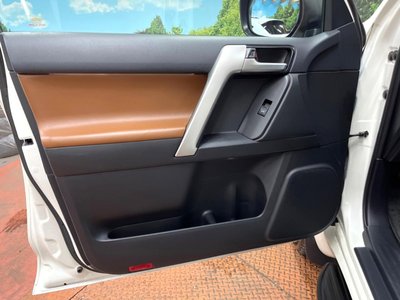 2022 Toyota LAND CRUISER PRADO — миниатюра 25