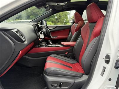 صورة 10 لـ 2023 Lexus NX