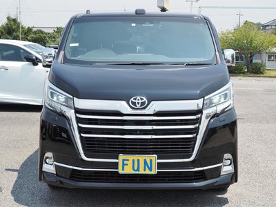 TOYOTA GRAND ACE - 2