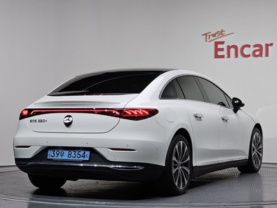 MERCEDES-BENZ EQE - 3