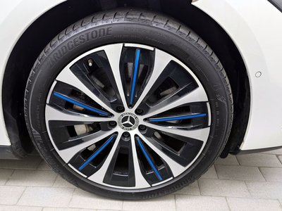 MERCEDES-BENZ EQE - 6