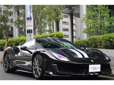FERRARI 488 PISTA - 1