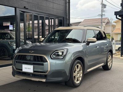 2024 MINI COOPER COUNTRYMAN photo 1