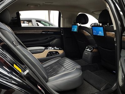 2019 Genesis G90 — миниатюра 12