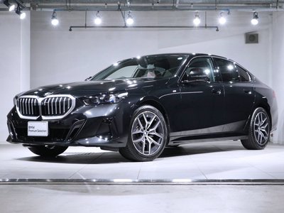 BMW 5 SERIES - 1