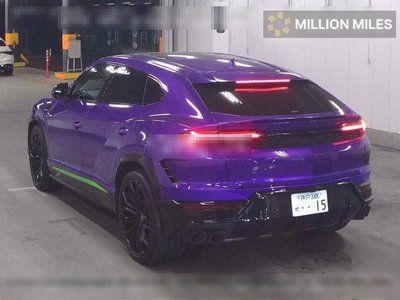 LAMBORGHINI URUS - 2