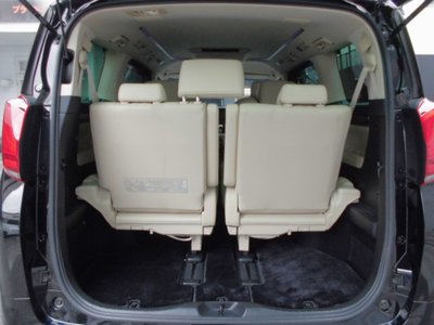 TOYOTA ALPHARD - 9