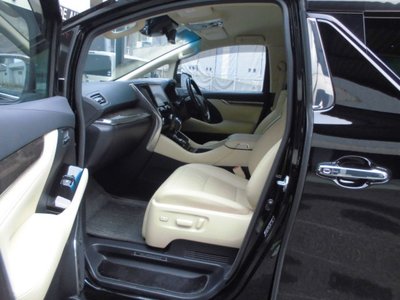 TOYOTA ALPHARD - 10