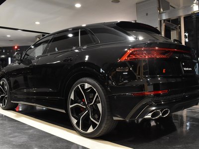 AUDI SQ8 - 4