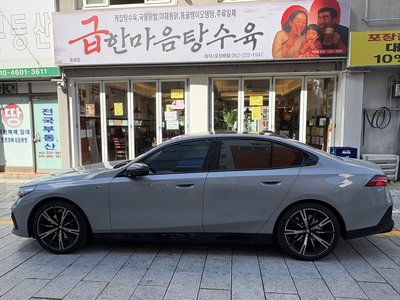 BMW 5 SERIES - 5