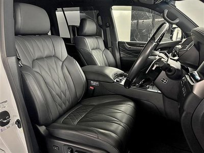 LEXUS LX - 7