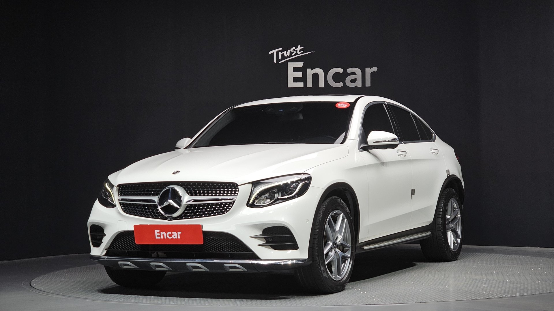 MERCEDES-BENZ GLC - View 1