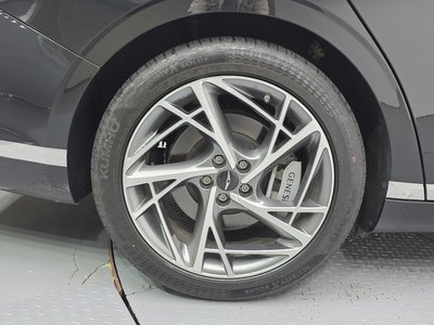 2022 Genesis G90 (RS4) photo 6