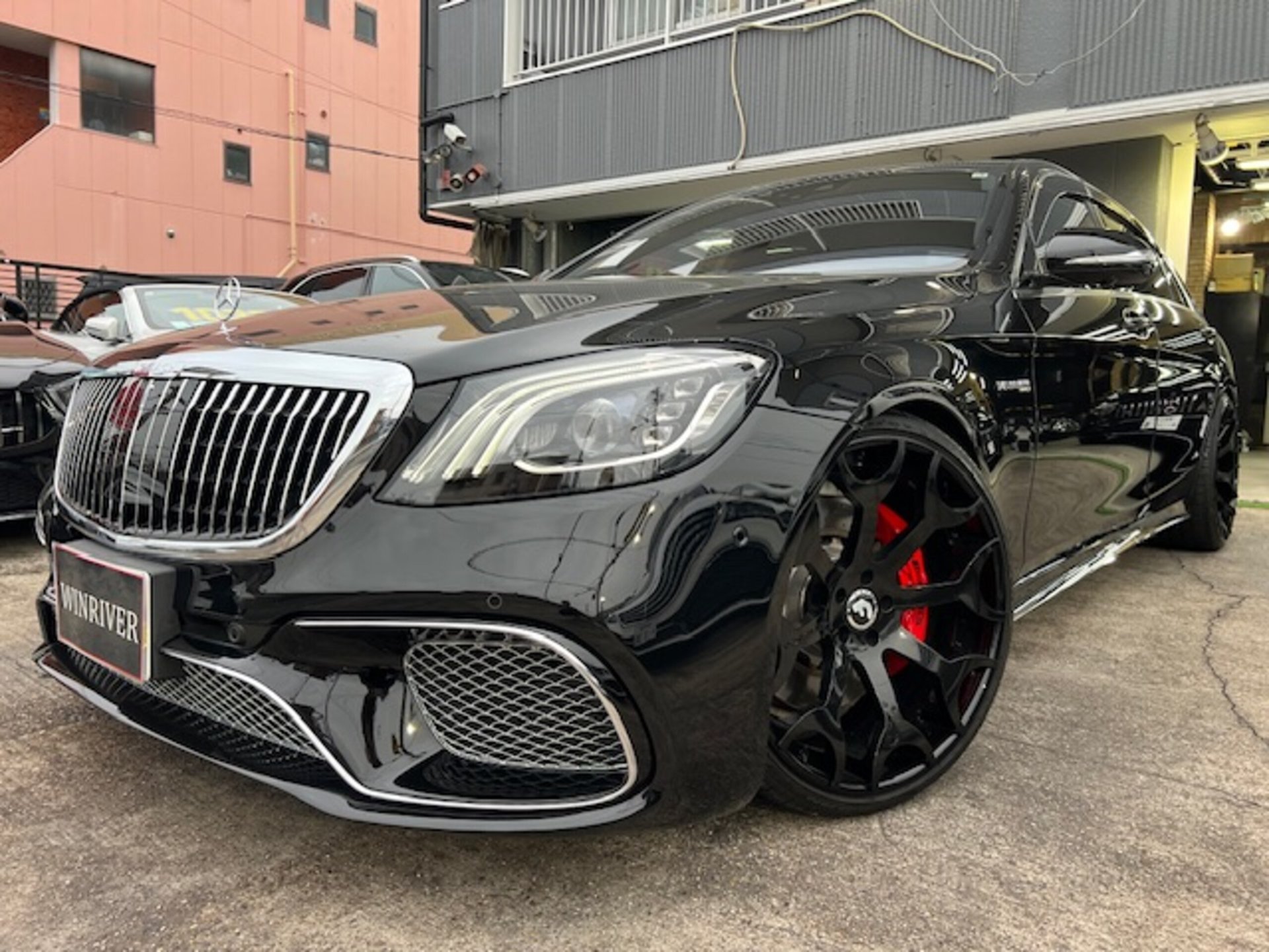 MERCEDES-BENZ S-CLASS AMG - View 1