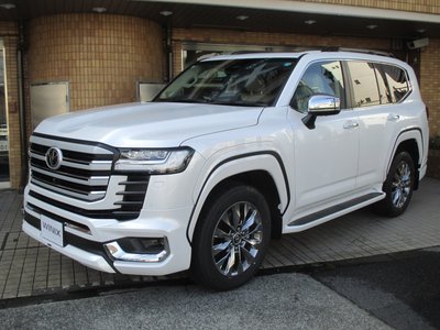 TOYOTA LAND CRUISER 300 - 1