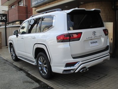 TOYOTA LAND CRUISER 300 - 10