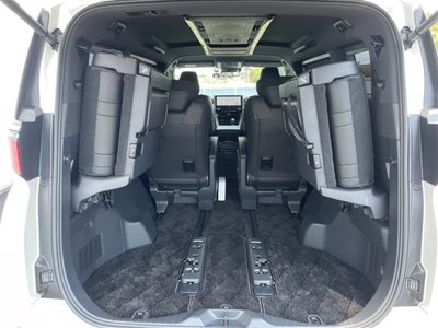 صورة مصغرة 32 لـ 2024 Toyota ALPHARD