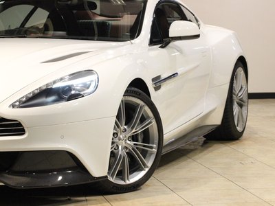 ASTON MARTIN VANQUISH - 3