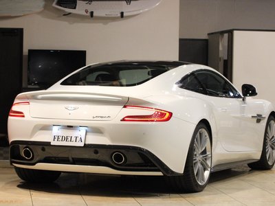 ASTON MARTIN VANQUISH - 9