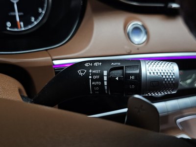 2021 Genesis GV70 — миниатюра 30
