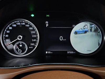 2021 Genesis GV70 — миниатюра 11
