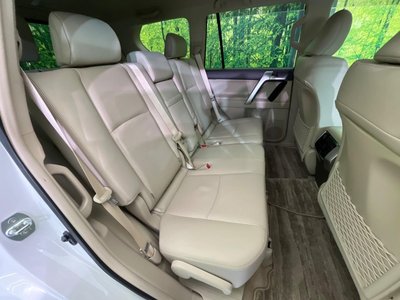 TOYOTA LAND CRUISER PRADO - 9