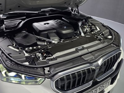 BMW 5 SERIES - 7
