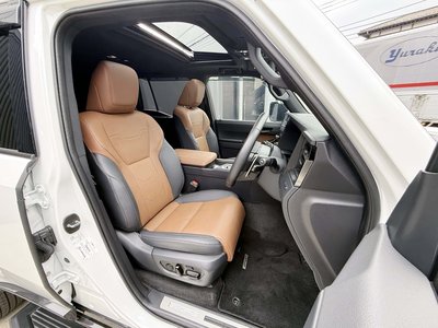 صورة 16 لـ 2025 Lexus GX