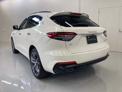 صورة 10 لـ 2021 Maserati LEVANTE