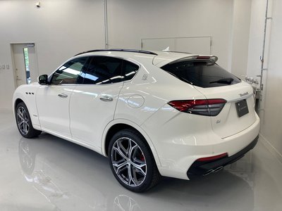 صورة 7 لـ 2021 Maserati LEVANTE