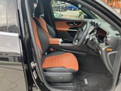 2025 Mercedes-BENZ GLC photo 4
