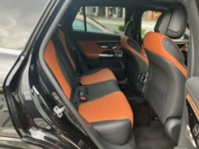 2025 Mercedes-BENZ GLC photo 3