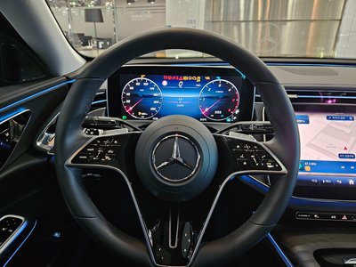 MERCEDES-BENZ E-CLASS - 4