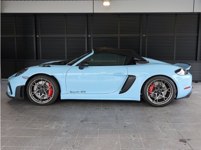 PORSCHE 718 SPYDER - 4