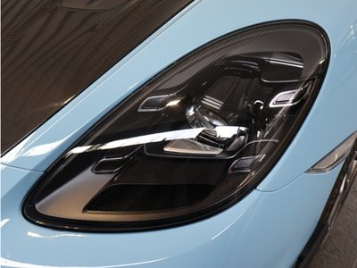 PORSCHE 718 SPYDER - 10