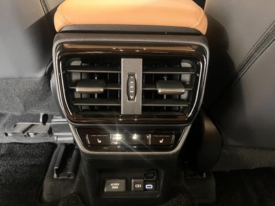 صورة مصغرة 32 لـ 2021 Lexus NX