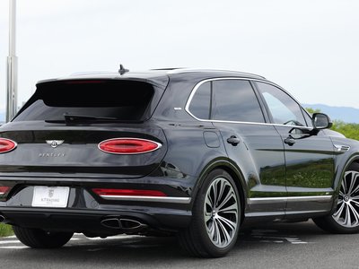 BENTLEY BENTAYGA - 6