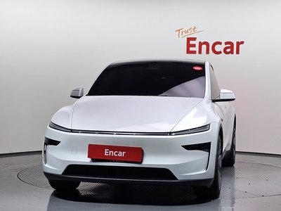 TESLA MODEL Y - 2