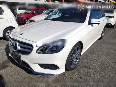 MERCEDES-BENZ E-CLASS - 4