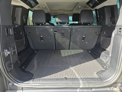 LAND ROVER DEFENDER - 6