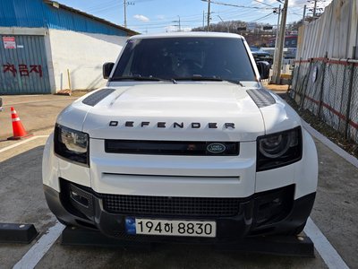 LAND ROVER DEFENDER - 1
