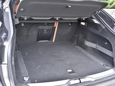 صورة مصغرة 31 لـ 2020 Maserati LEVANTE