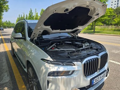 BMW X7 - 7