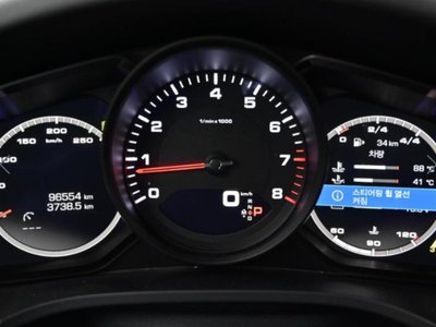 2021 Porsche CAYENNE 照片 8