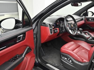 2021 Porsche CAYENNE thumbnail 11