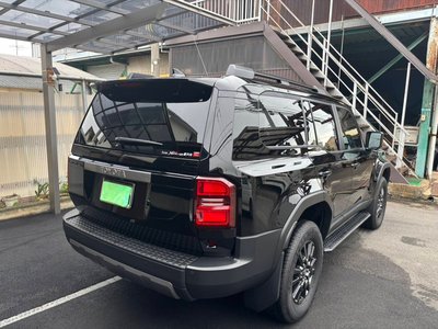 TOYOTA LAND CRUISER 250 - 6