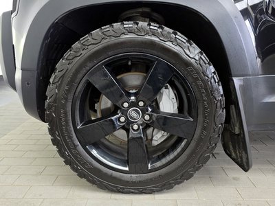 LAND ROVER DEFENDER - 6