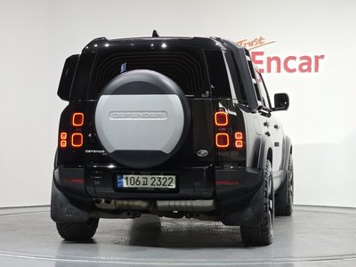 LAND ROVER DEFENDER - 3