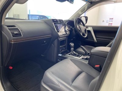 صورة مصغرة 37 لـ 2023 Toyota LAND CRUISER PRADO