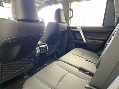 صورة مصغرة 39 لـ 2023 Toyota LAND CRUISER PRADO